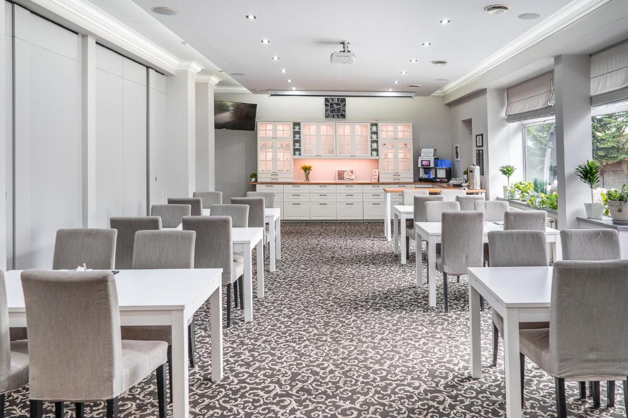 Hotel Europejski Ныса Экстерьер фото