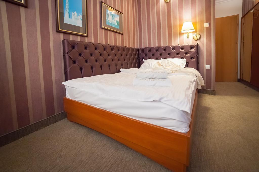 Hotel Europejski Ныса Номер фото