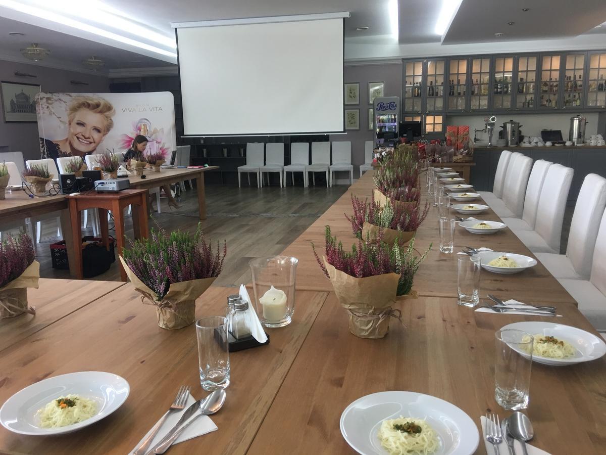 Hotel Europejski Ныса Экстерьер фото